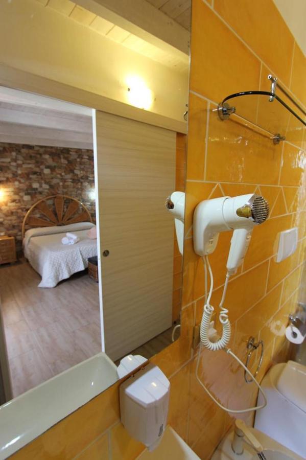 פורטו צ'זראו Villa Raggio Di Sole Parcheggio Privato מראה חיצוני תמונה